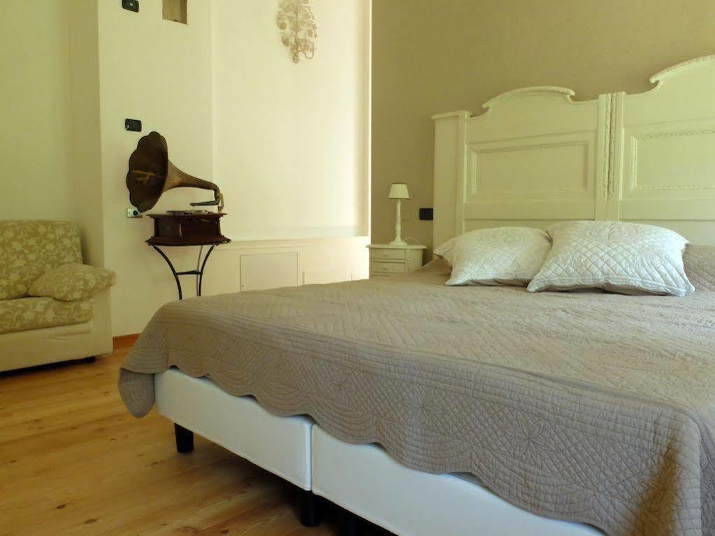 Garda & Golf Bed and Breakfast Caprino Veronese Exteriör bild